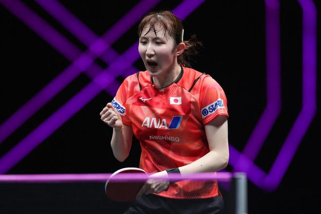 崭露头角的 崭露头角的