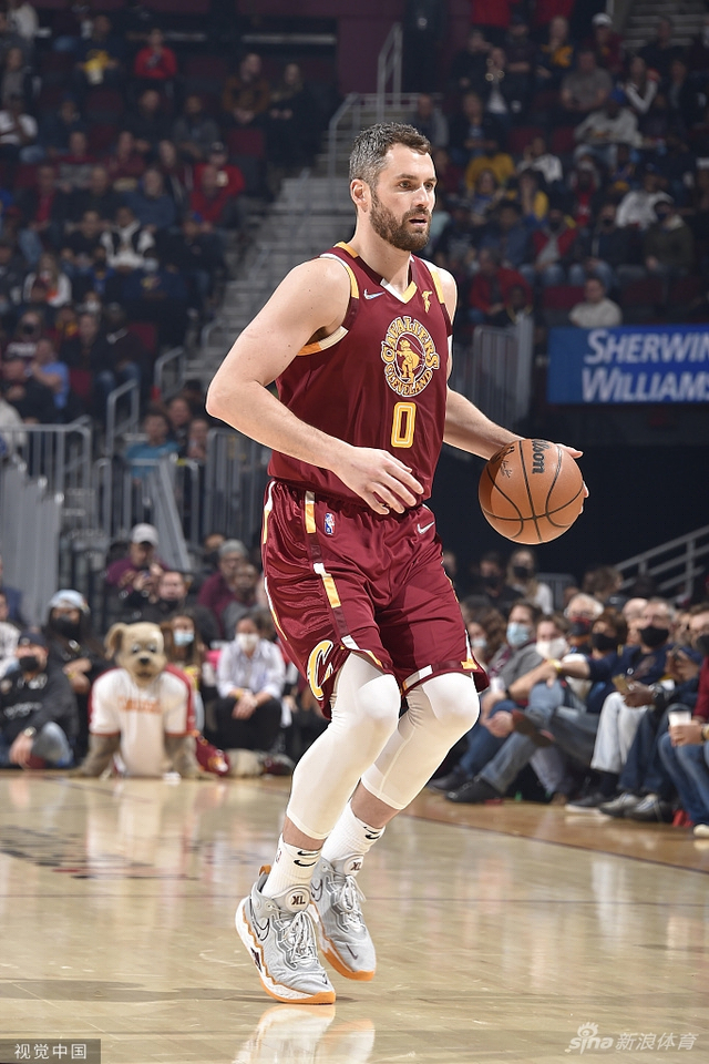 仅靠一两位 仅靠一两位